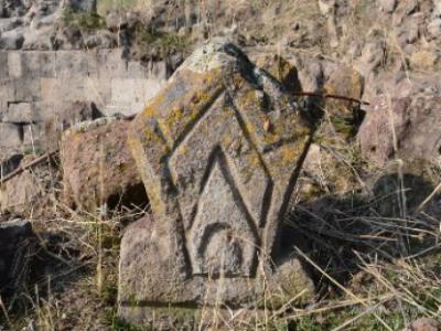  Bitlis’te 556 yıllık mescit tespit edildi