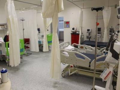 Tatvan Devlet Hastanesi'nde çocuk yoğun bakım servisi hizmete açıldı